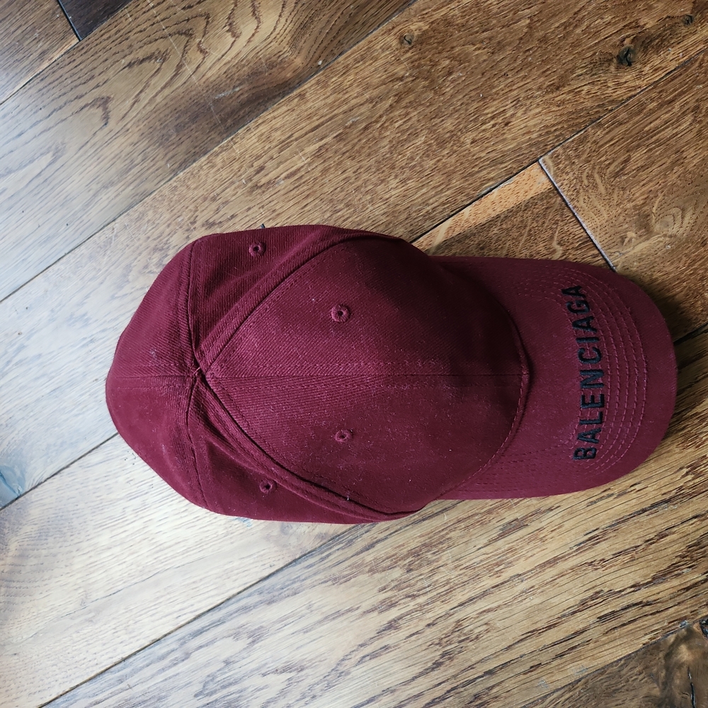 Balenciaga Unisex Burgundy Cap